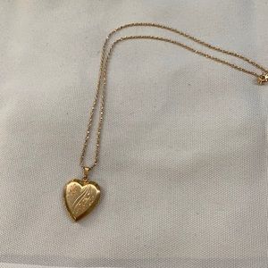 gold locket necklace